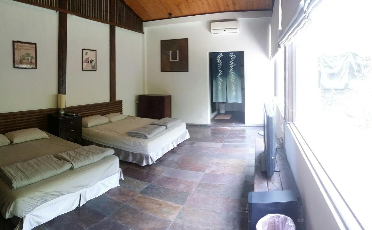 Bright Moon Homestay Dongshi  Exterior photo